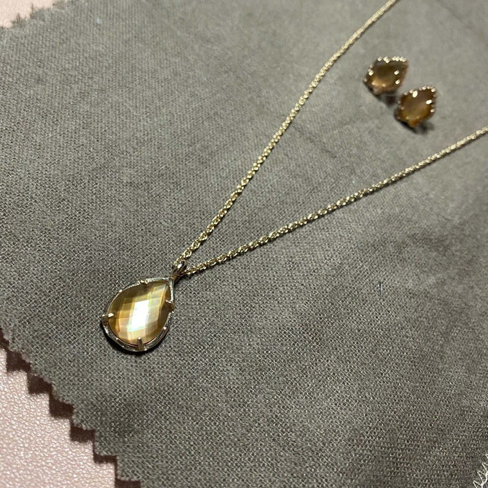 KENDRA SCOTT GOLD CITRINE NECKLACE & EARRINGS SET